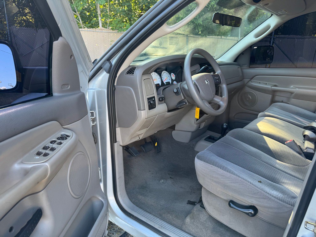 2005 Dodge Ram 1500 Image 7