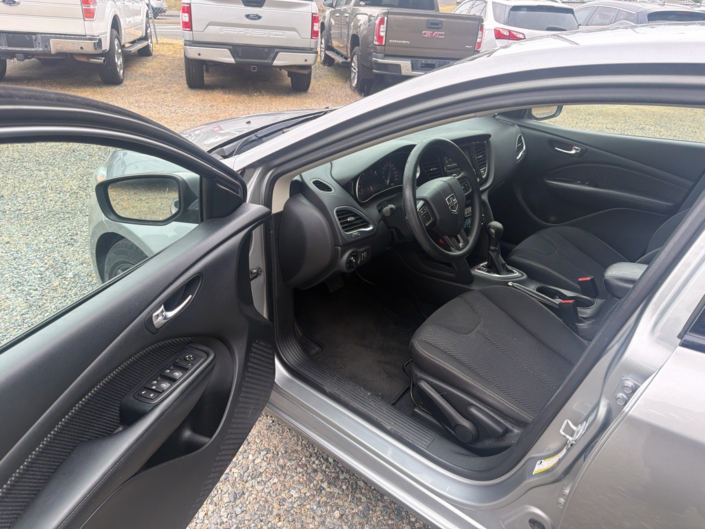 2016 Dodge Dart Image 10