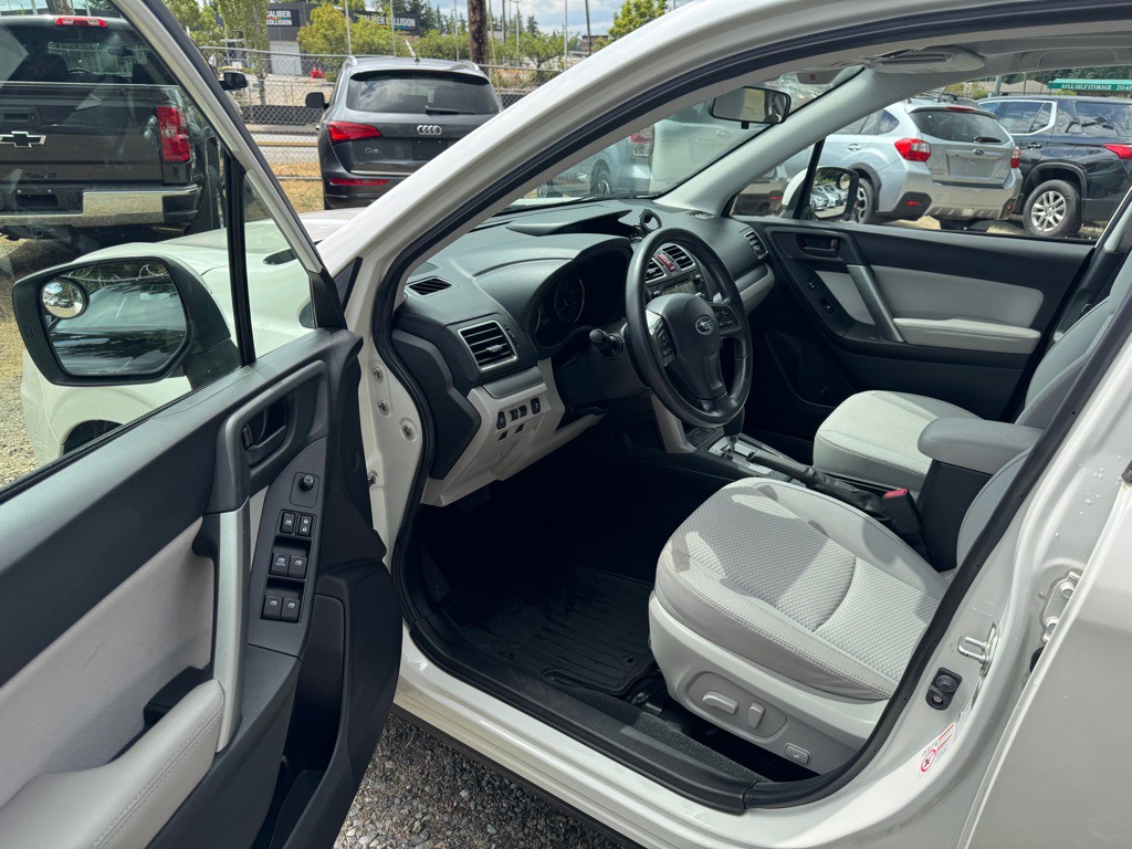 2016 Subaru Forester Image 7