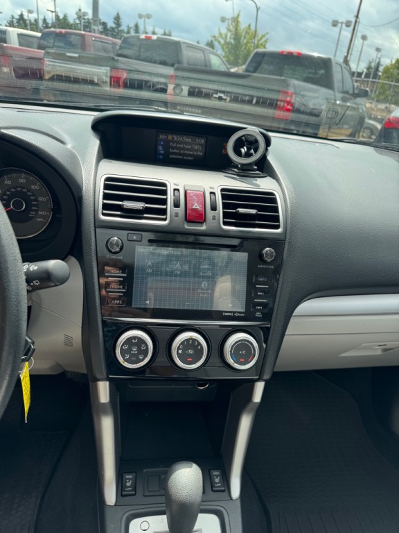 2016 Subaru Forester Image 9