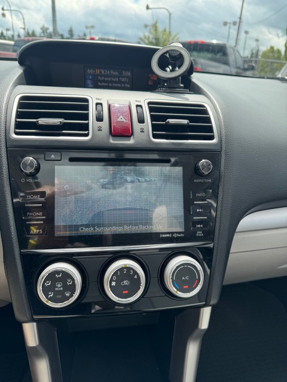 2016 Subaru Forester Image 10