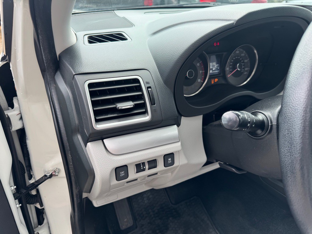 2016 Subaru Forester Image 13