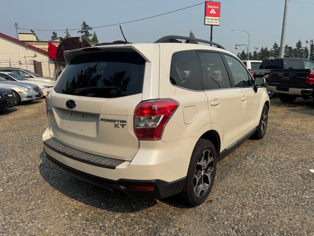 2015 Subaru Forester Image 4