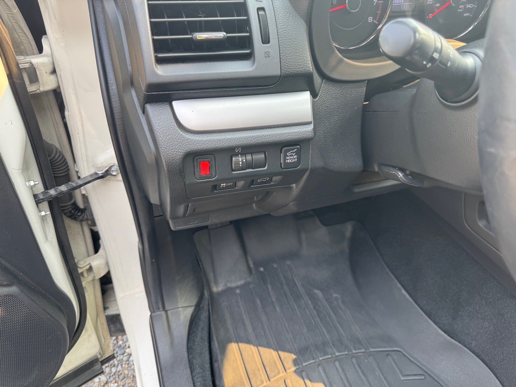 2015 Subaru Forester Image 17