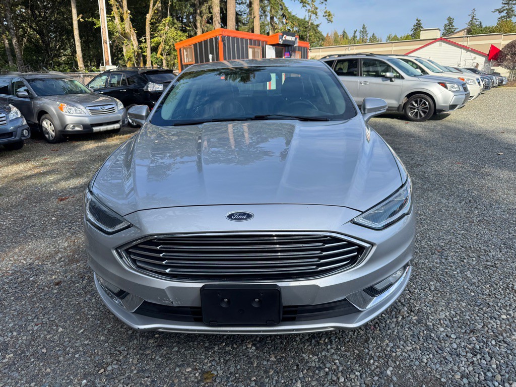 2017 Ford Fusion Image 2