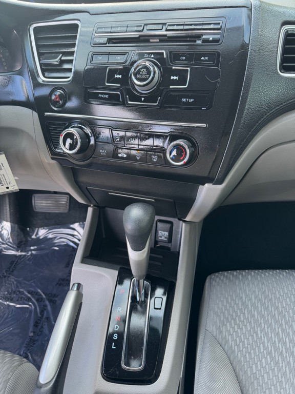 2015 Honda Civic Image 11