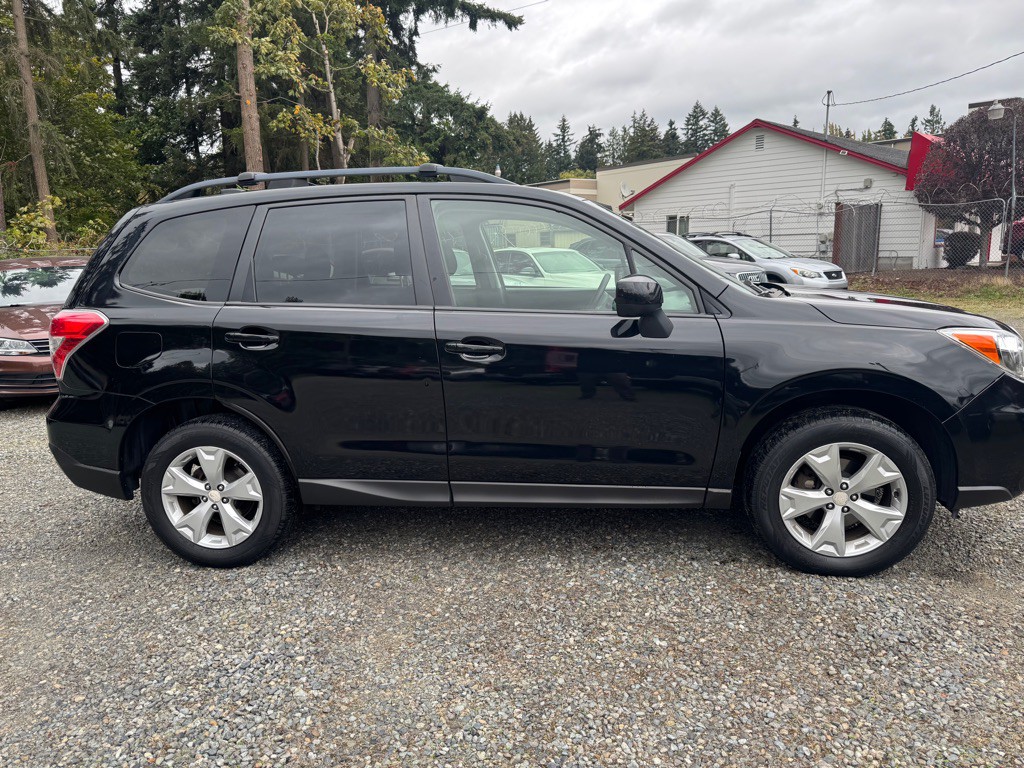 2016 Subaru Forester Image 4