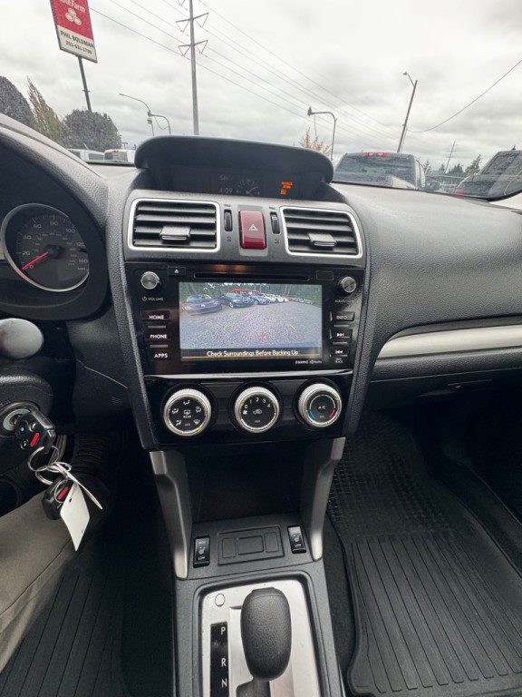 2016 Subaru Forester Image 13