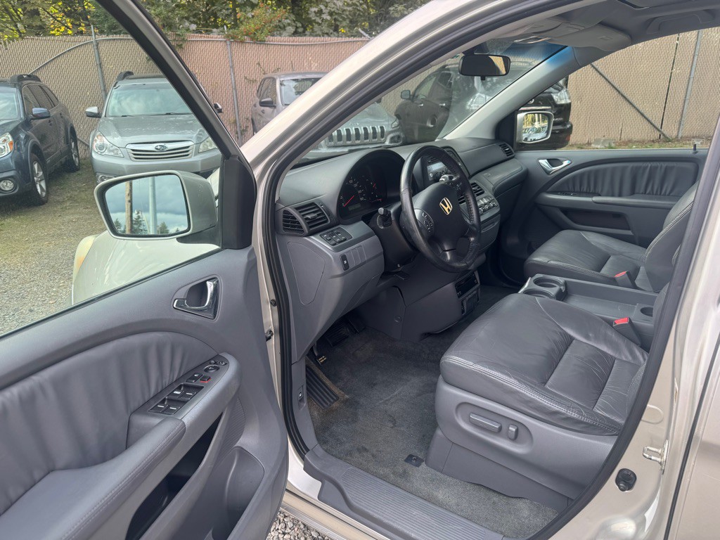 2007 Honda Odyssey Image 8