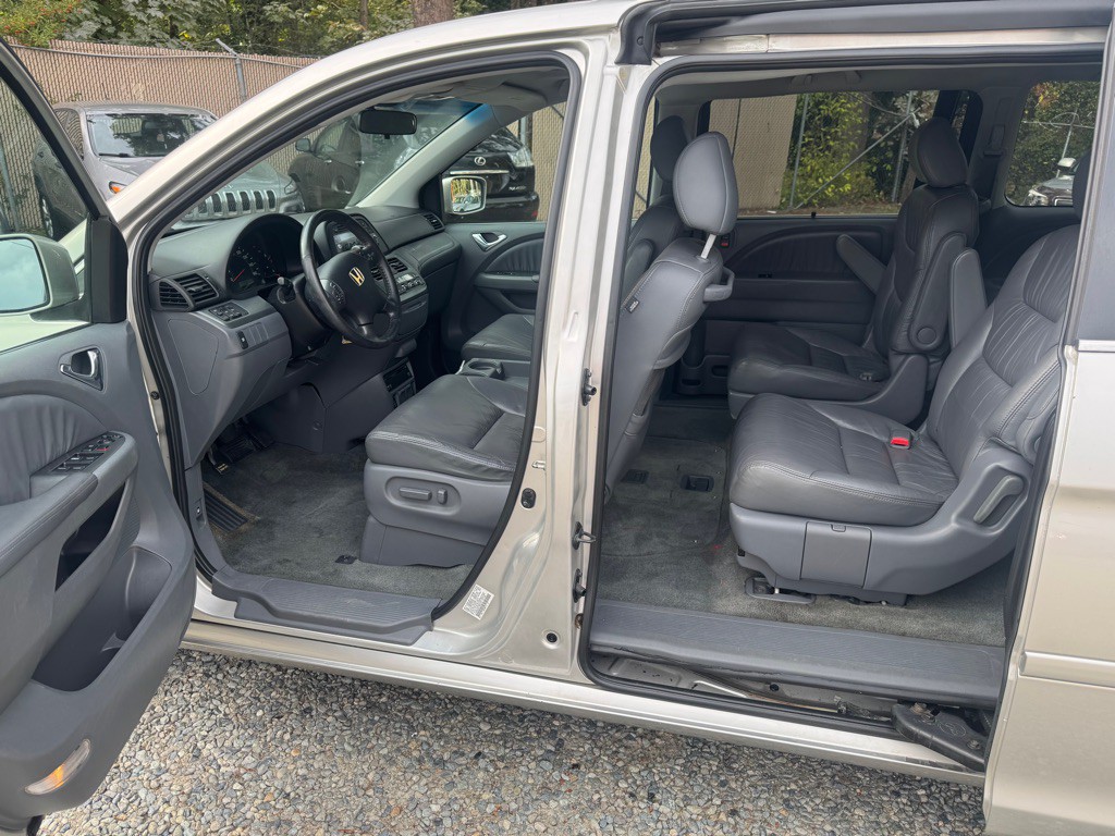 2007 Honda Odyssey Image 11