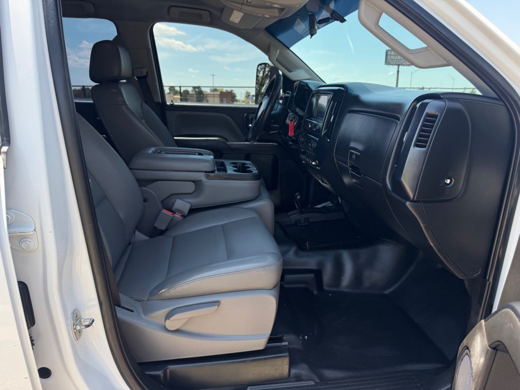 2018 Chevrolet Silverado 1500 Image 12