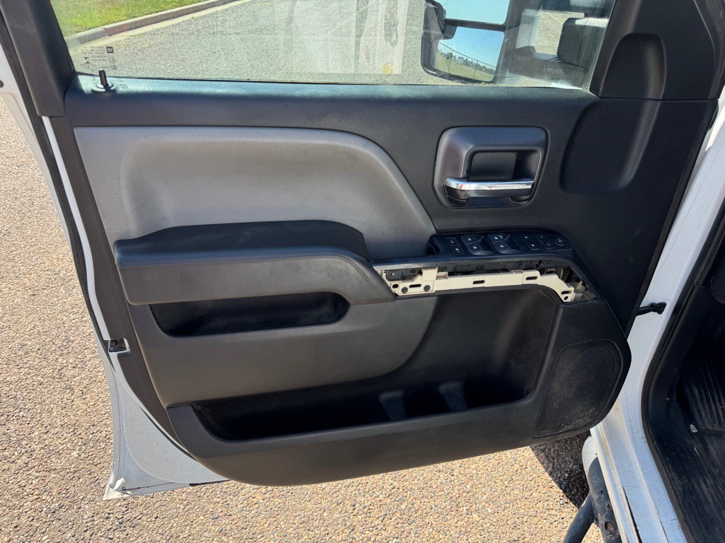 2019 Chevrolet Silverado 1500 Image 16