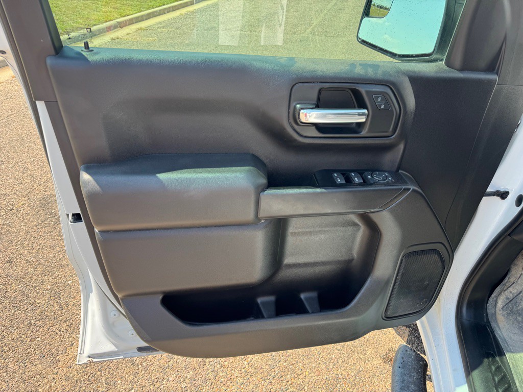 2019 Chevrolet Silverado 1500 Image 16