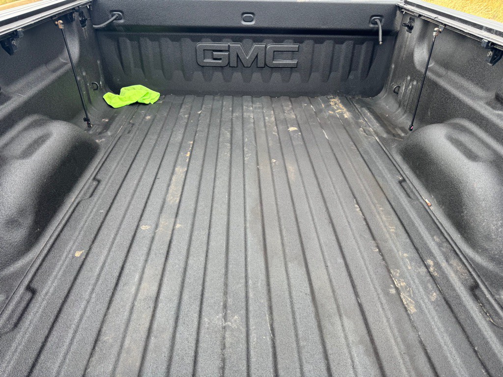 2018 GMC Sierra Image 9