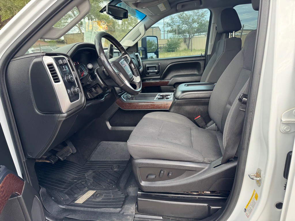 2018 GMC Sierra Image 15