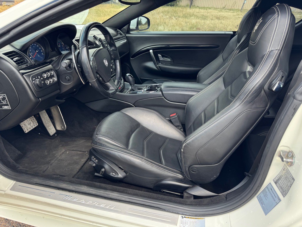 2016 Maserati GranTurismo Image 12