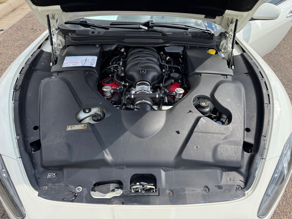 2016 Maserati GranTurismo Image 15