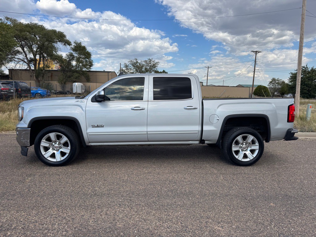 2017 GMC Sierra Image 1