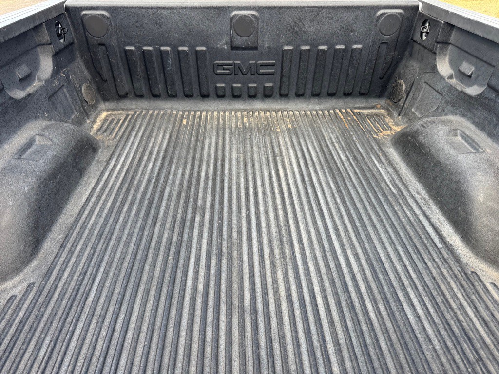 2017 GMC Sierra Image 9