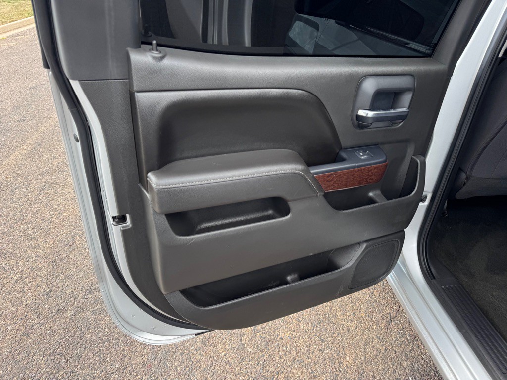 2017 GMC Sierra Image 14