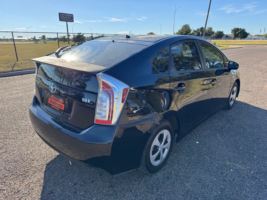 2013 Toyota Prius Image 6