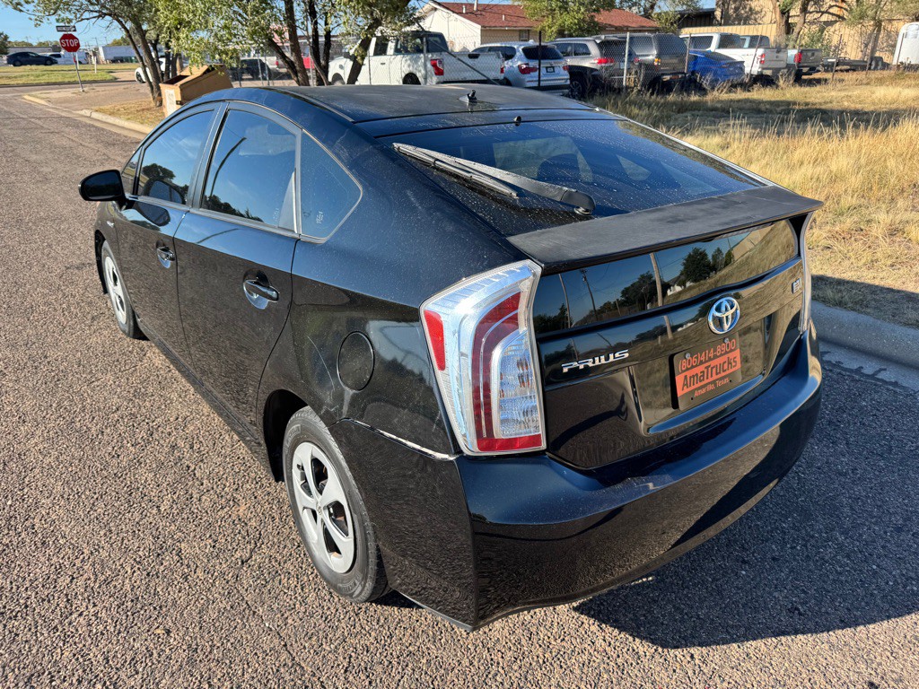 2013 Toyota Prius Image 8