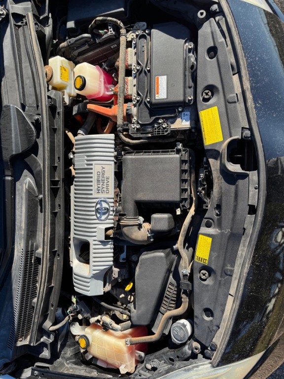 2013 Toyota Prius Image 16