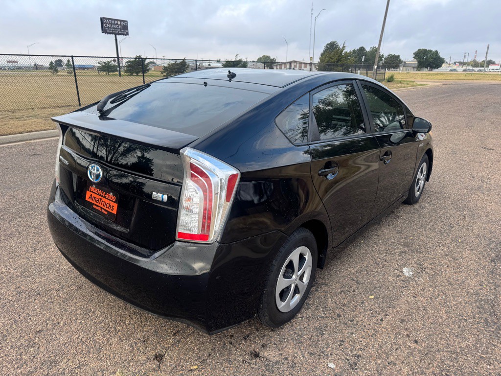 2013 Toyota Prius Image 6