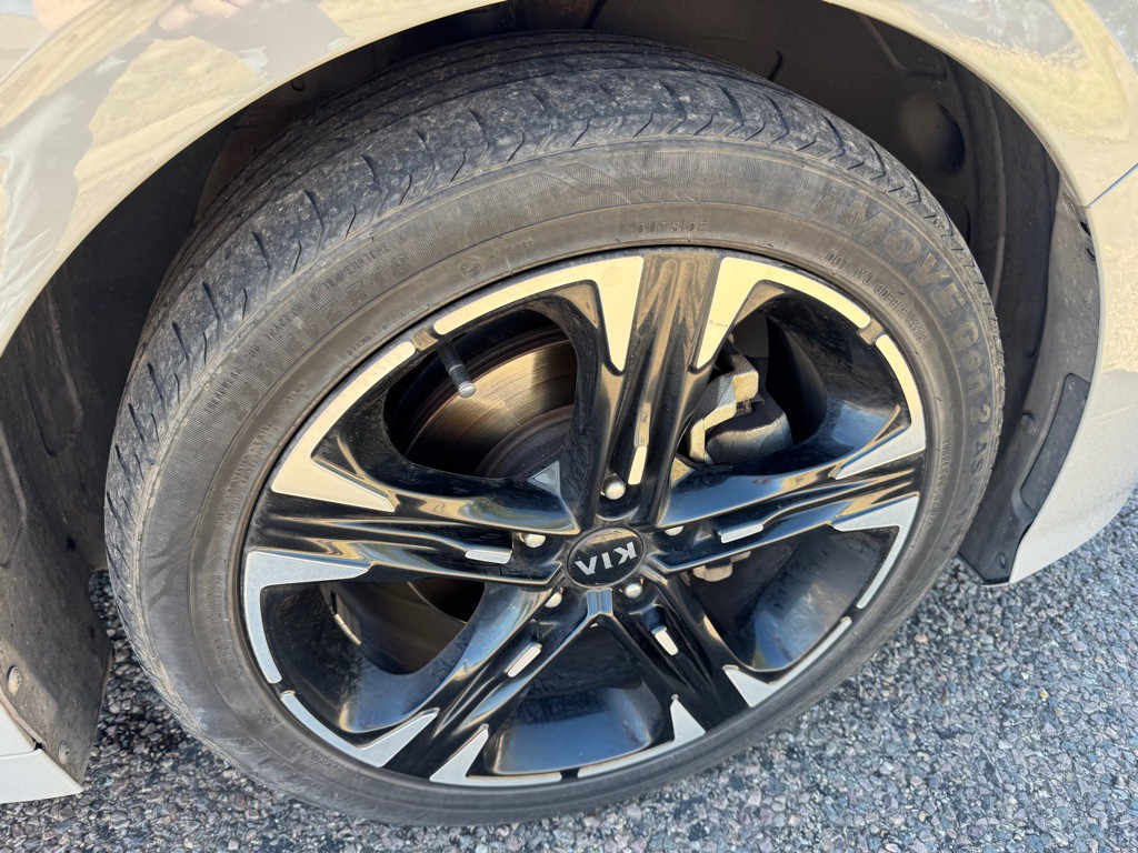 2021 Kia K5 Image 10