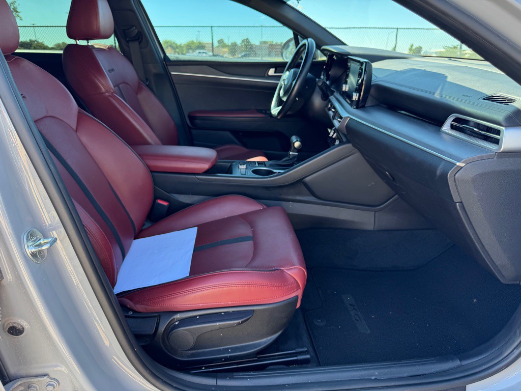 2021 Kia K5 Image 11