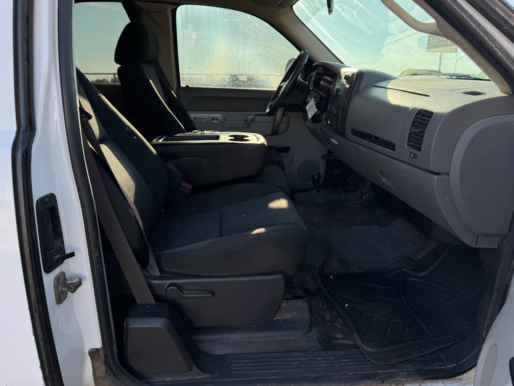 2013 Chevrolet Silverado 1500 Image 12