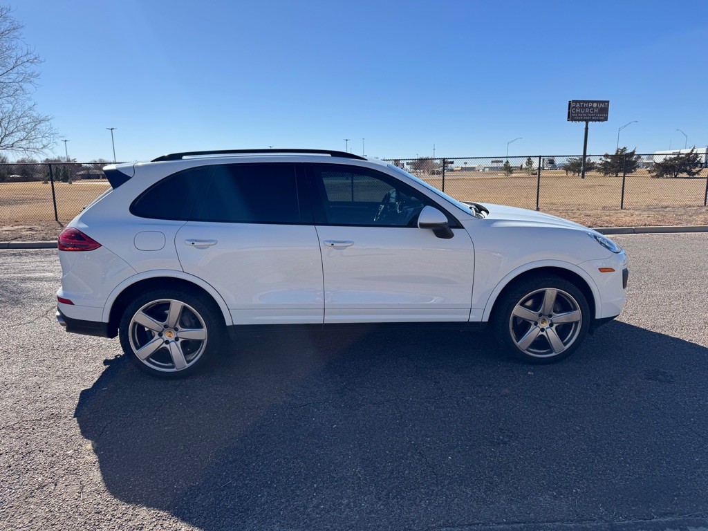 2017 Porsche Cayenne Image 5