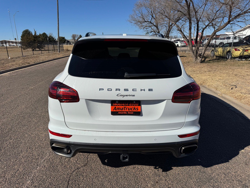 2017 Porsche Cayenne Image 7
