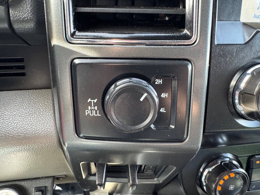 2022 Ford F-250 Image 22