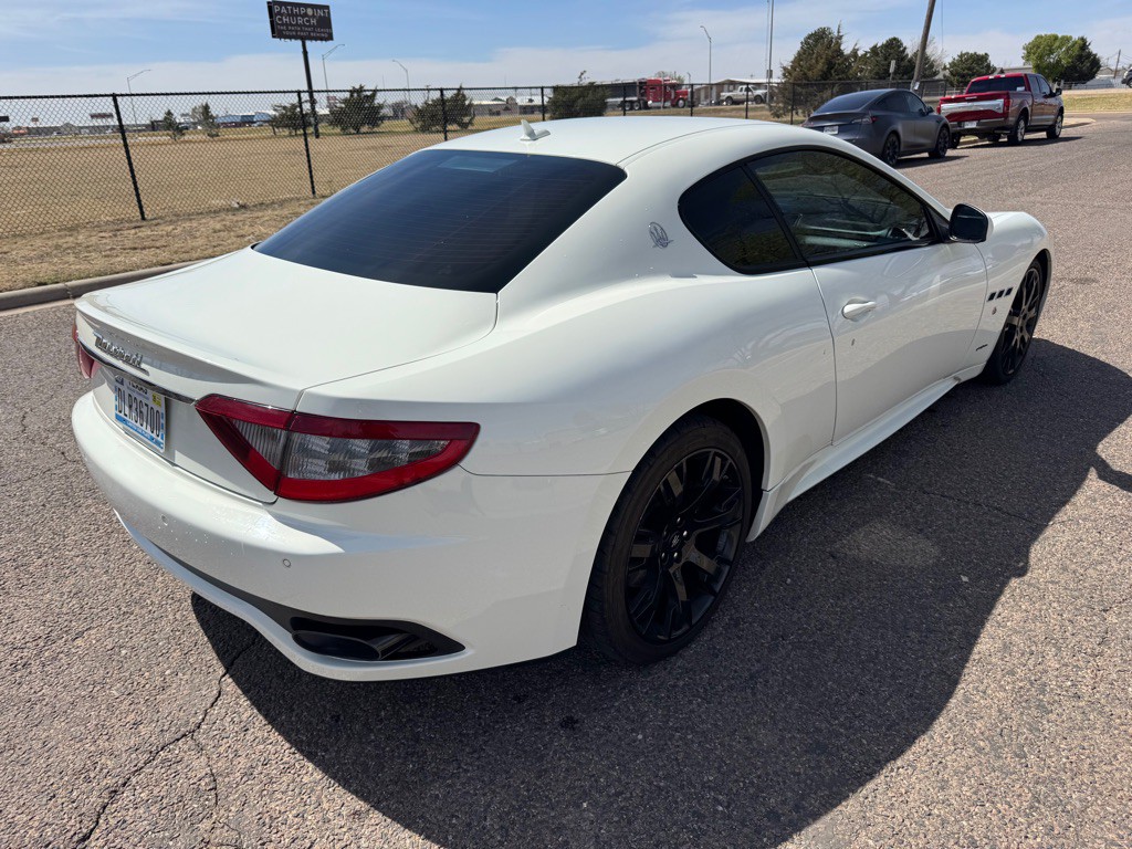 2016 Maserati GranTurismo Image 6