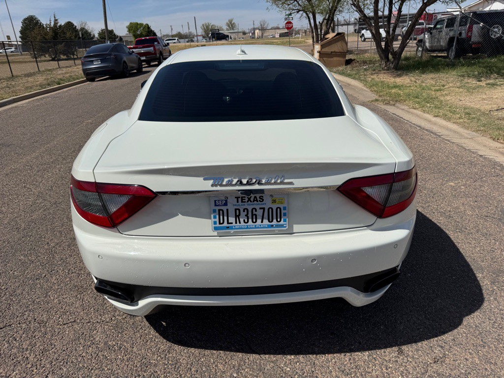 2016 Maserati GranTurismo Image 7