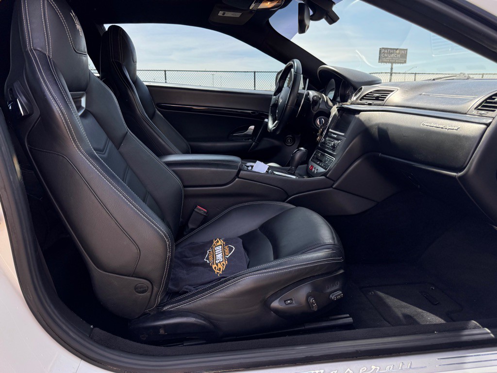 2016 Maserati GranTurismo Image 11