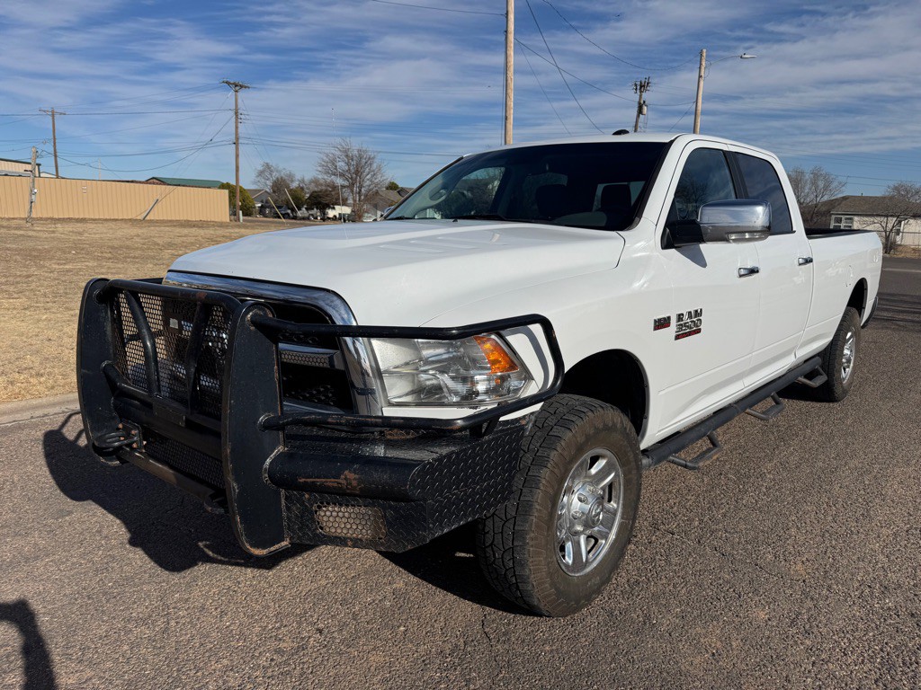 2018 RAM 3500 Image 2