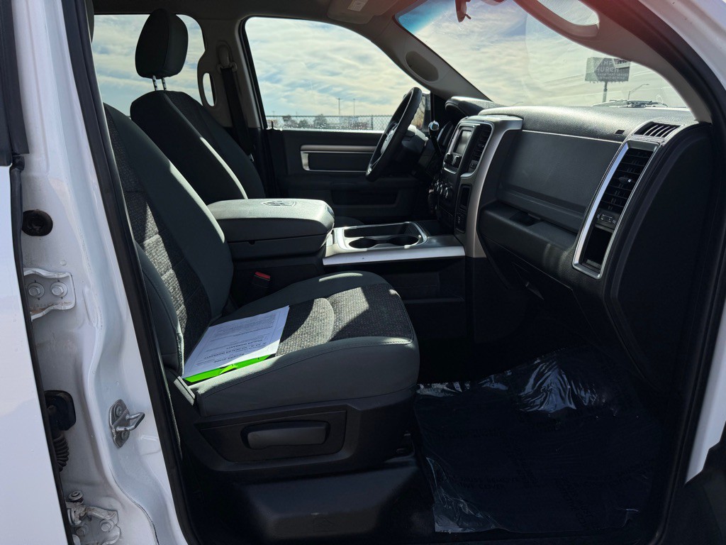 2018 RAM 3500 Image 12