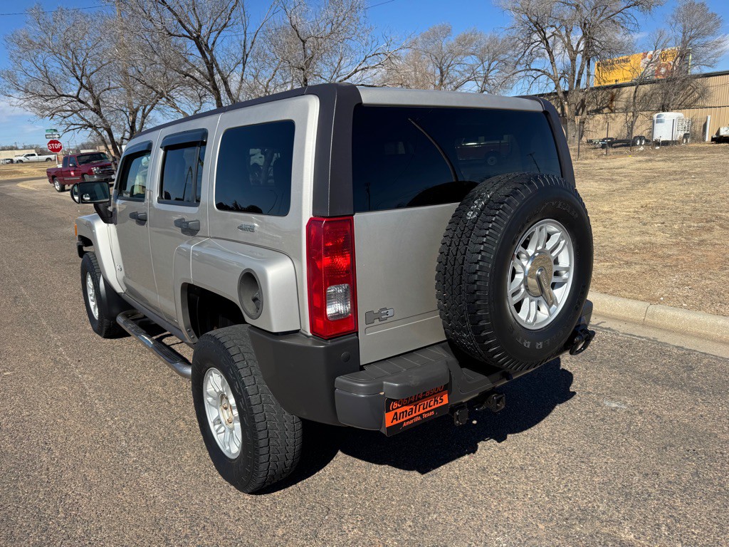 2008 HUMMER H3 Image 8