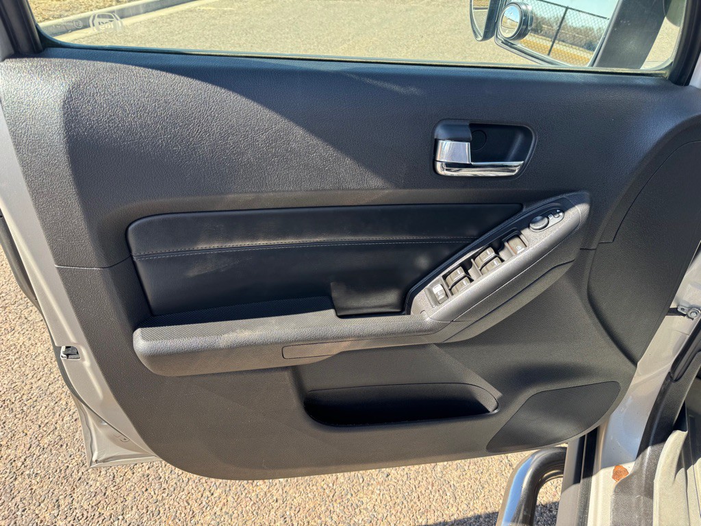 2008 HUMMER H3 Image 15