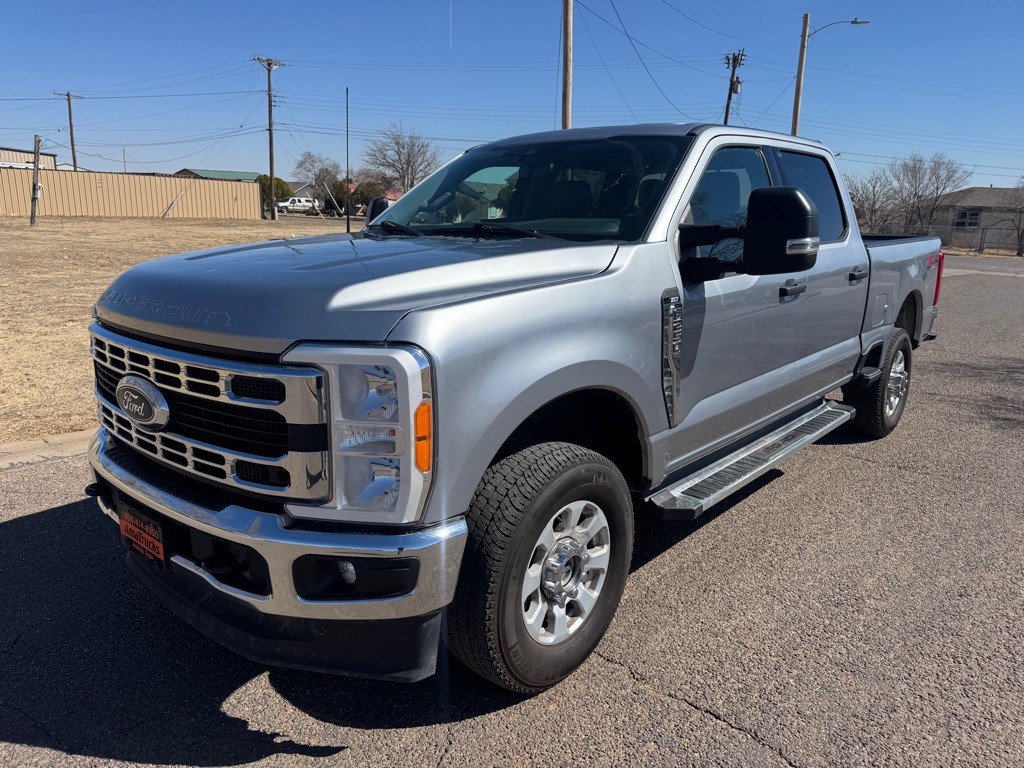 2023 Ford F-250 Image 2