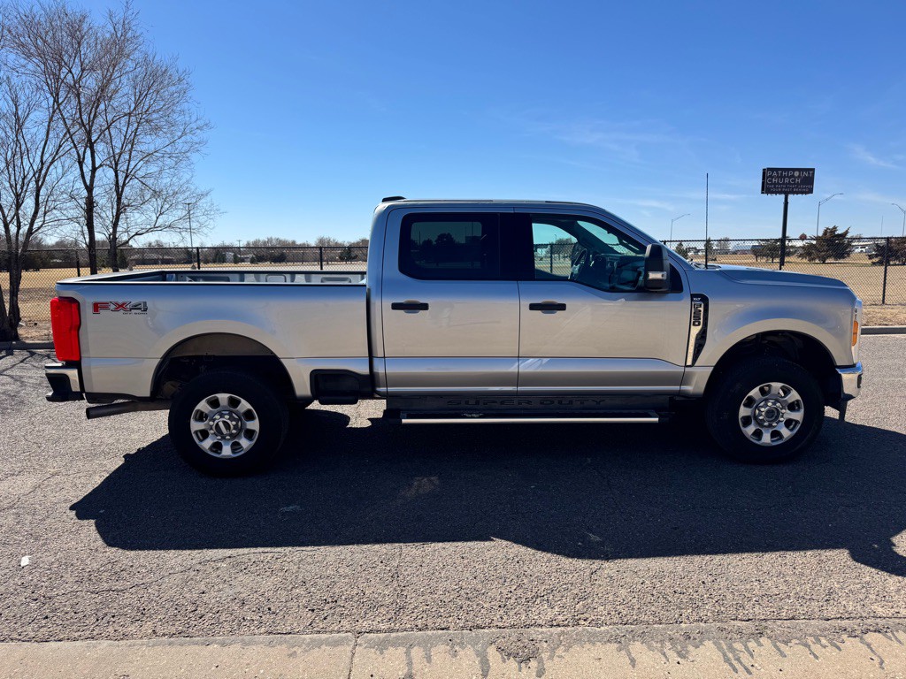 2023 Ford F-250 Image 5