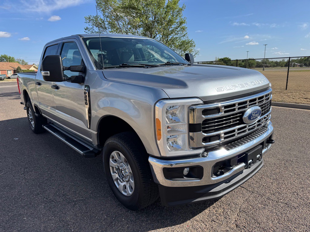2023 Ford F-250 Image 4