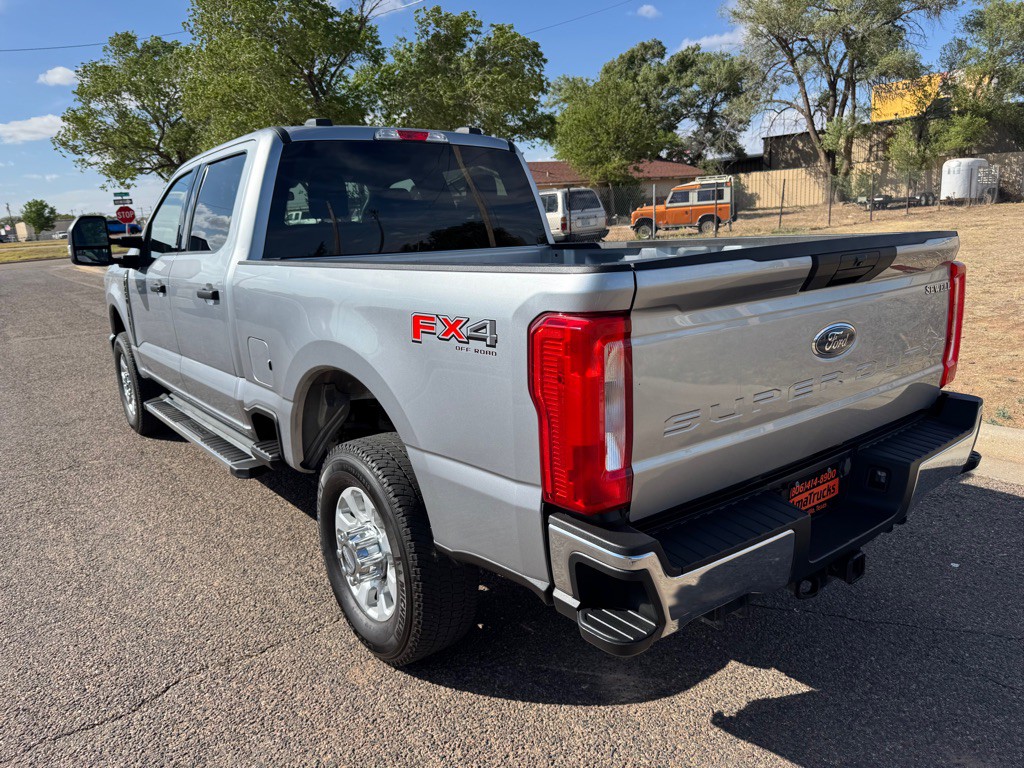 2023 Ford F-250 Image 8