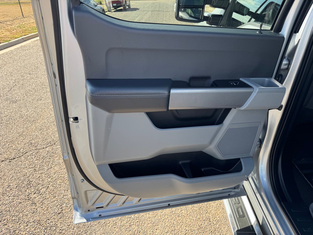 2023 Ford F-250 Image 14