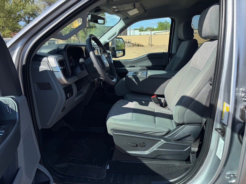 2023 Ford F-250 Image 15