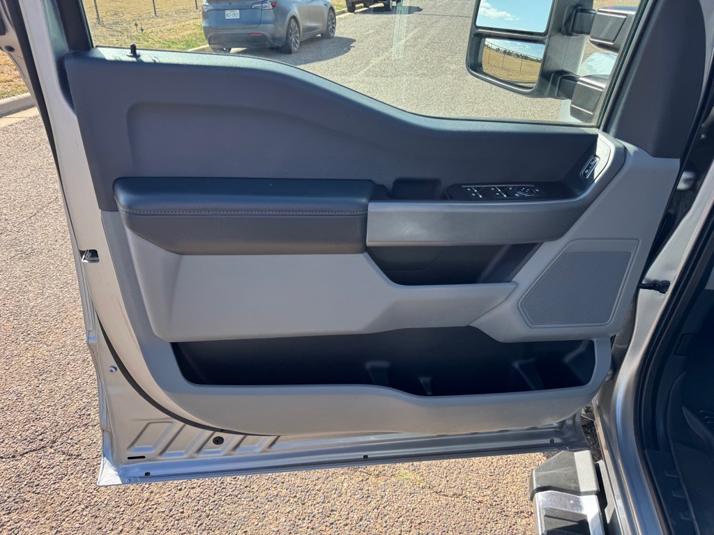 2023 Ford F-250 Image 16