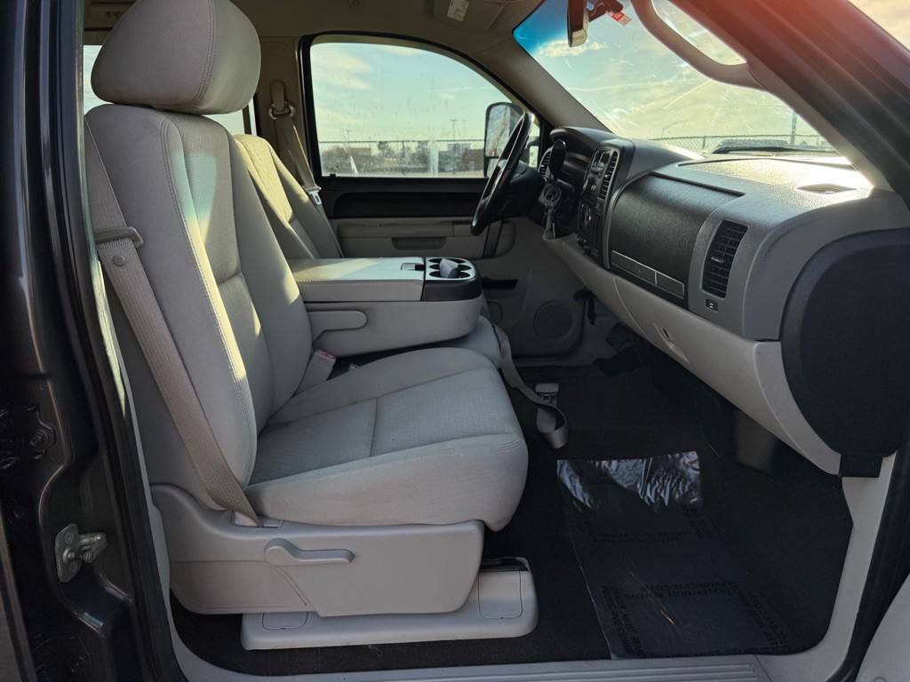 2010 Chevrolet Silverado 1500 Image 12