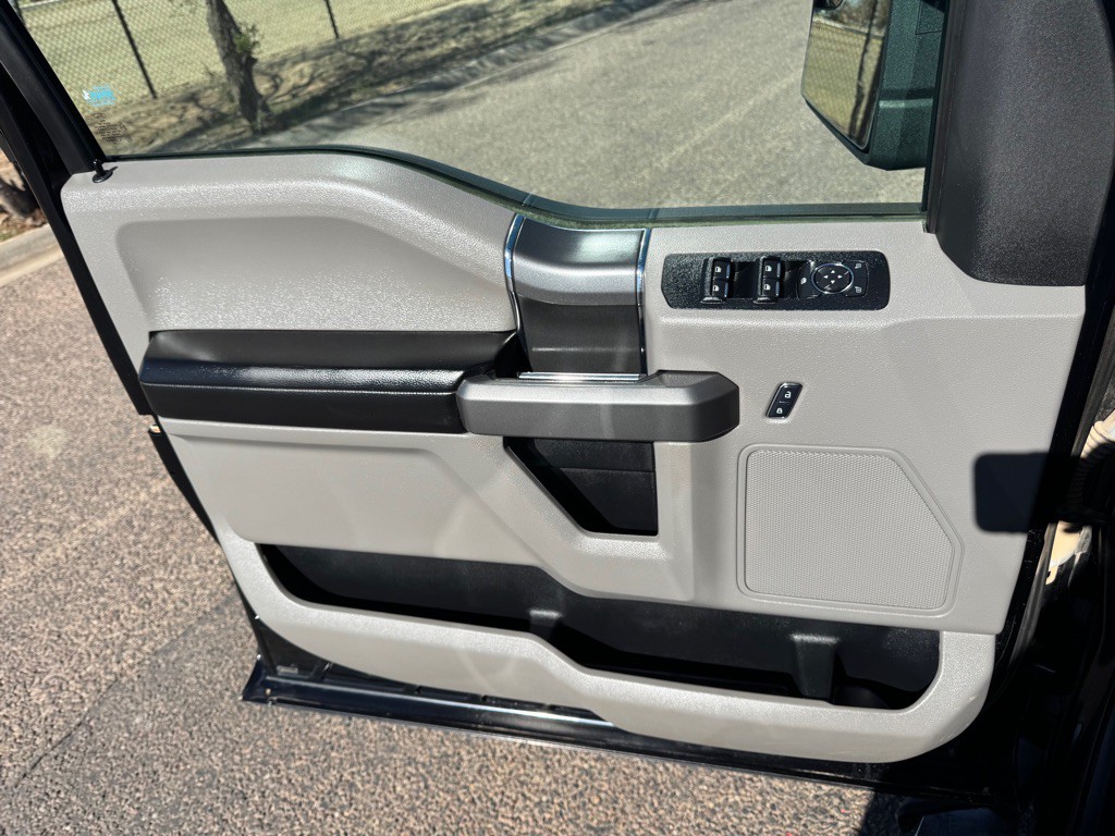 2017 Ford F-150 Image 16